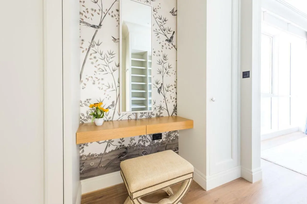 Apartment Luxury Living With Sea View And Private Beach In Jbr By Deluxe Holiday Homes Dubai