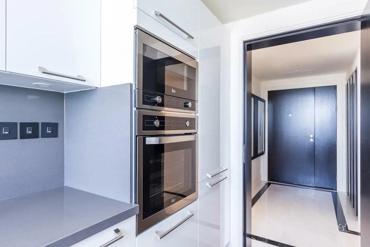 Apartment Luxury Living With Sea View And Private Beach In Jbr By Deluxe Holiday Homes Dubai United Arab Emirates
