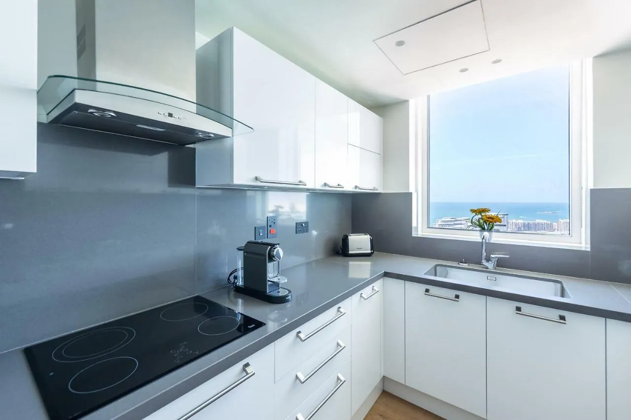 Luxury Living With Sea View And Private Beach In Jbr By Deluxe Holiday Homes Dubaï Émirats arabes unis